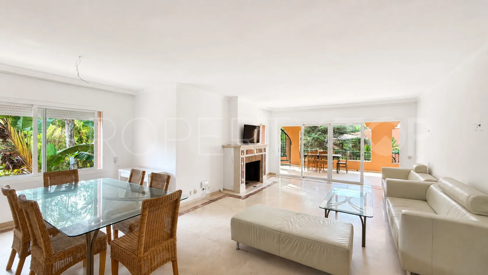Buy Venalmar duplex penthouse with 4 bedrooms