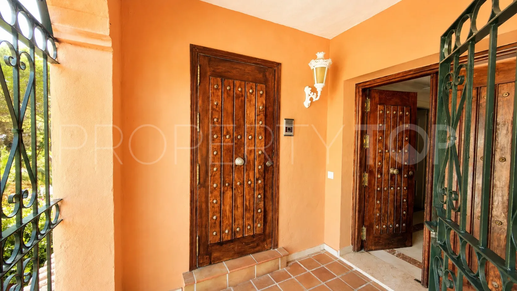 Buy Venalmar duplex penthouse with 4 bedrooms