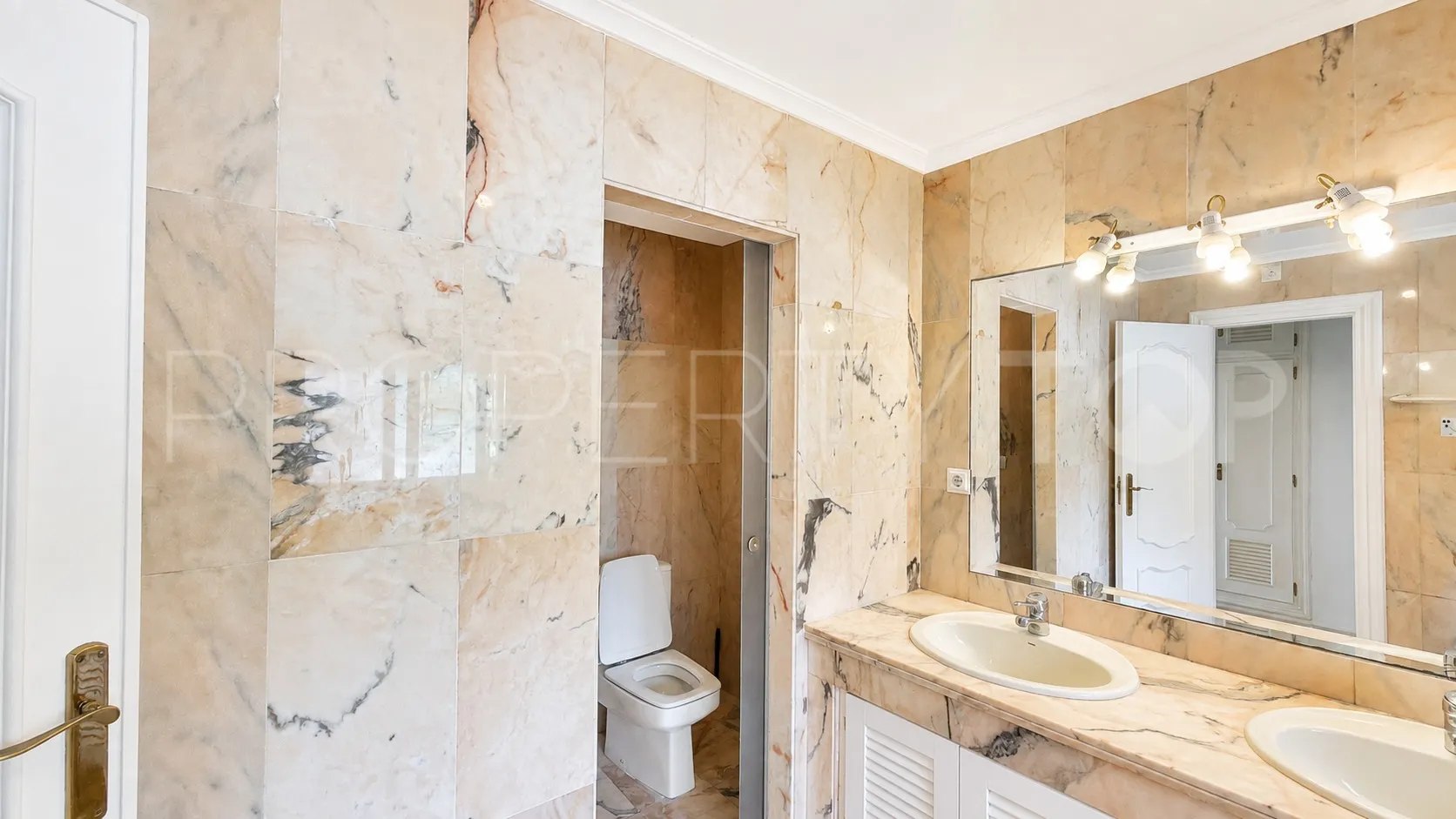 Buy Venalmar duplex penthouse with 4 bedrooms