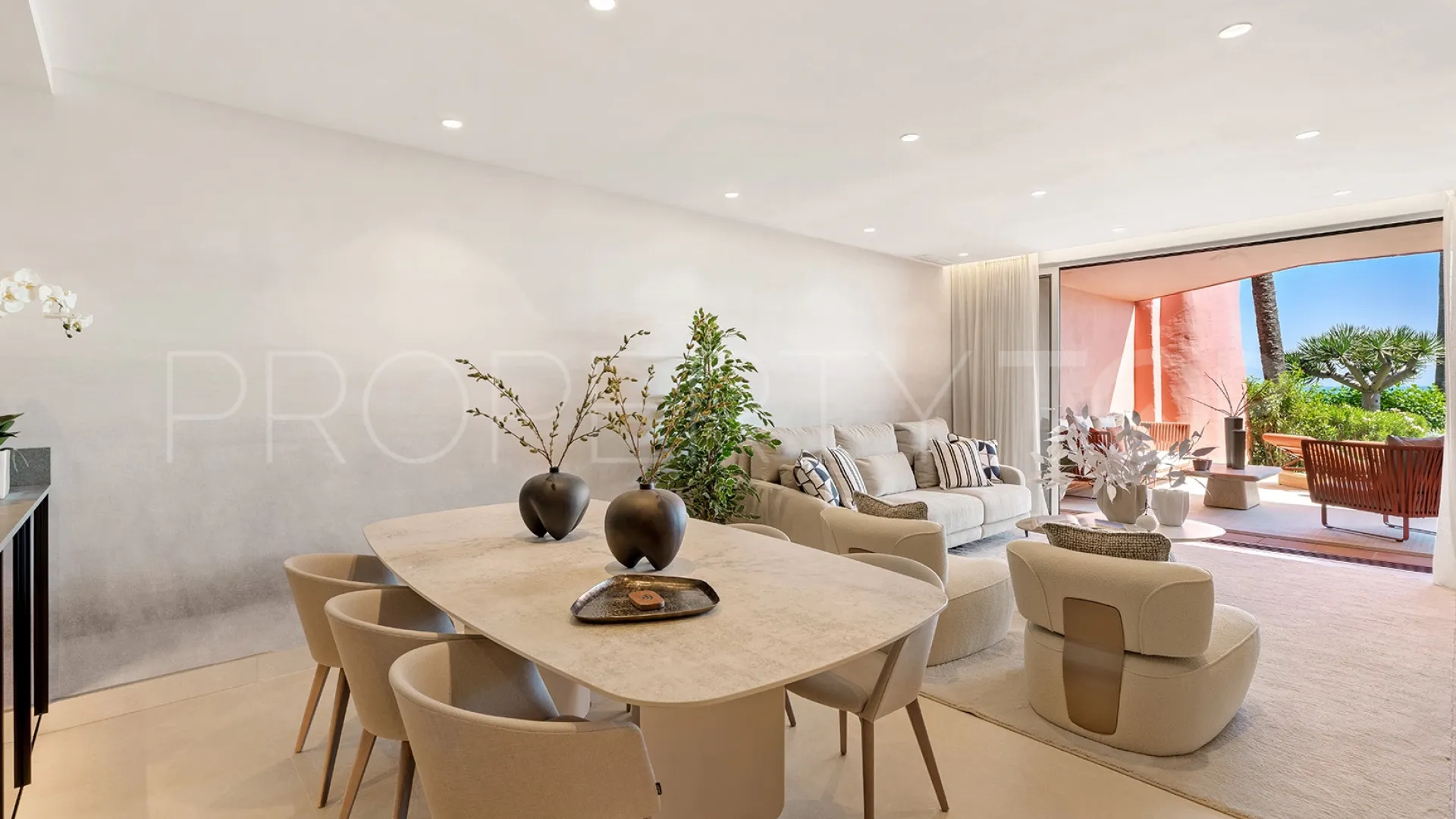 Menara Beach, apartamento planta baja a la venta