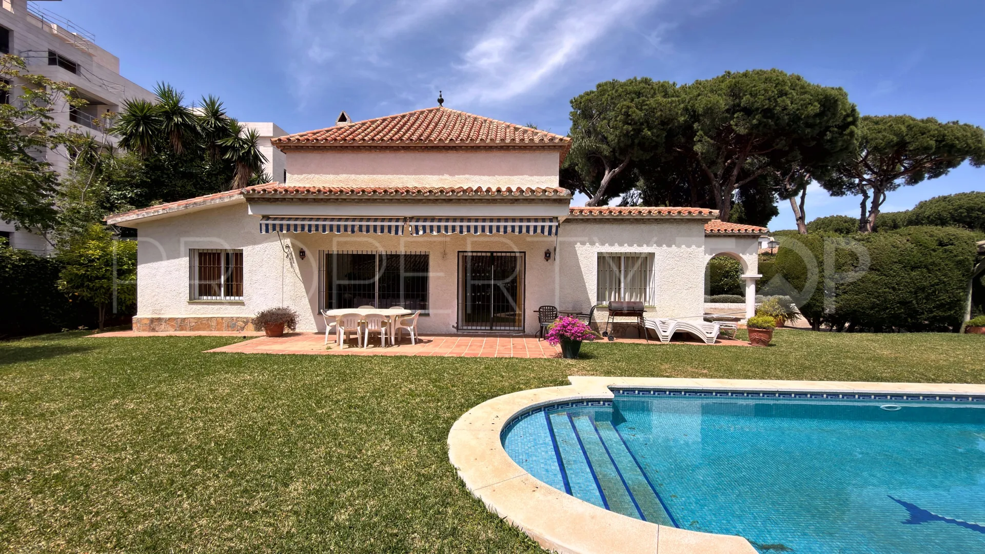 For sale 4 bedrooms villa in Benamara