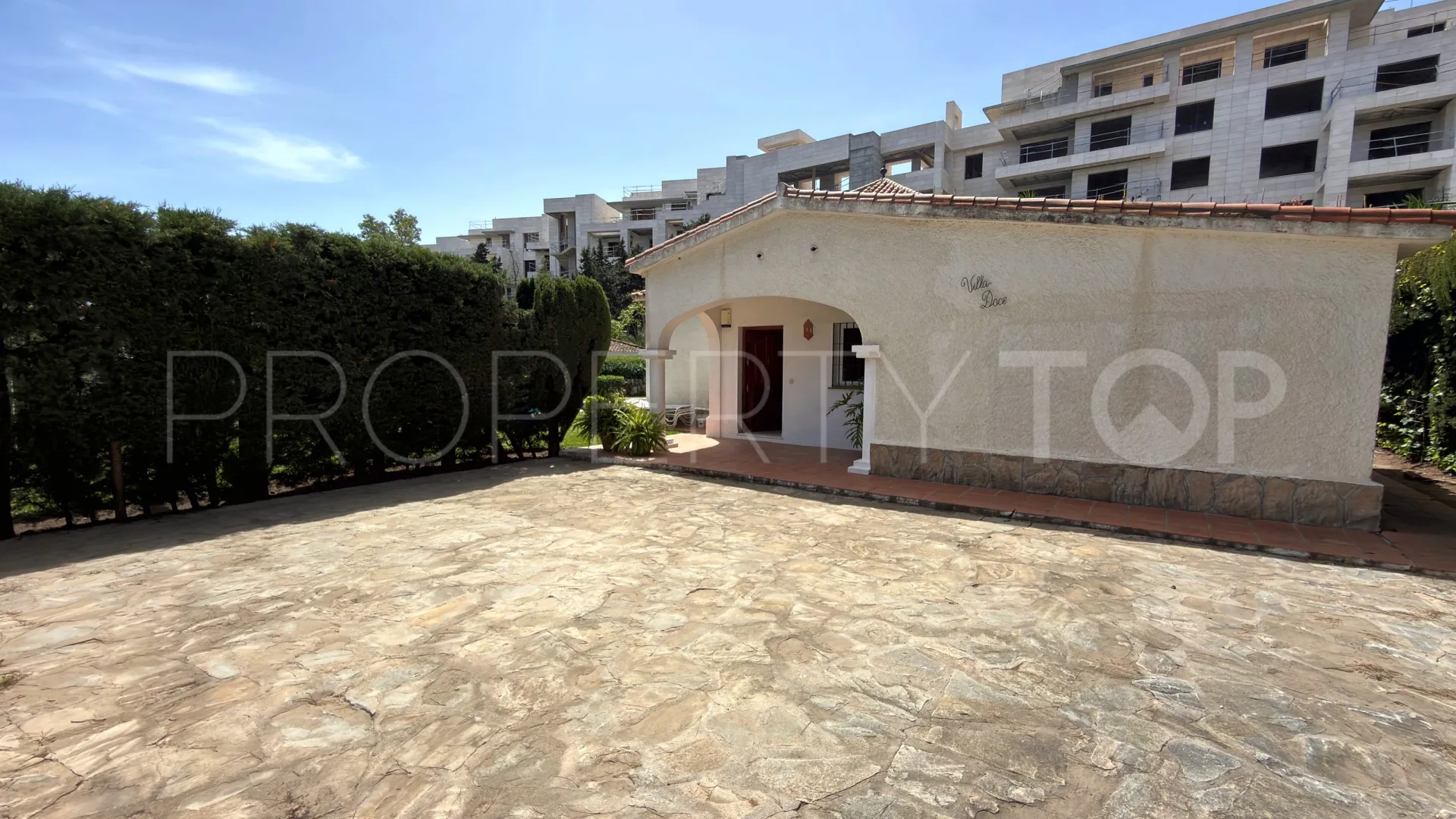 For sale 4 bedrooms villa in Benamara