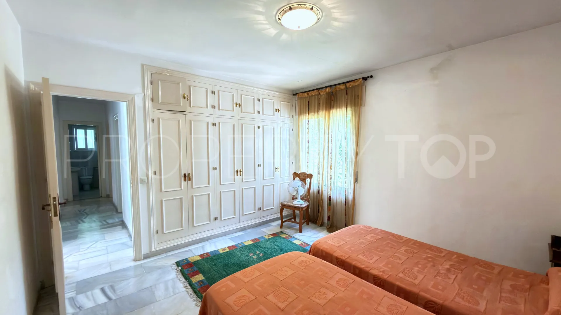 For sale 4 bedrooms villa in Benamara