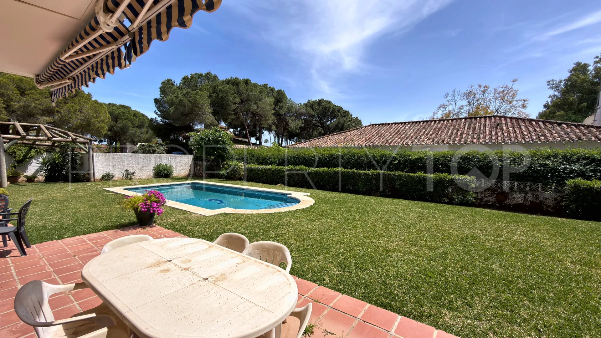 For sale 4 bedrooms villa in Benamara