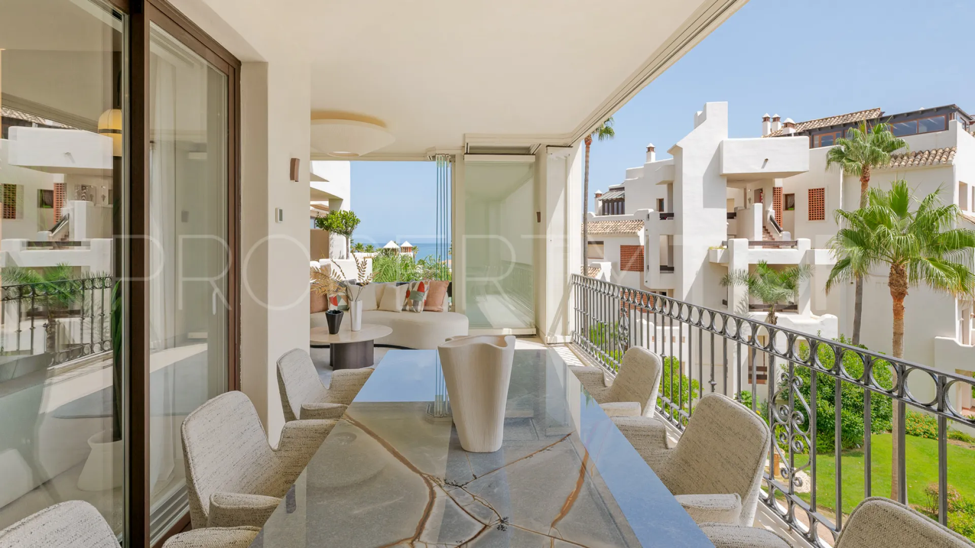 Se vende apartamento de 3 dormitorios en Bahía del Velerín