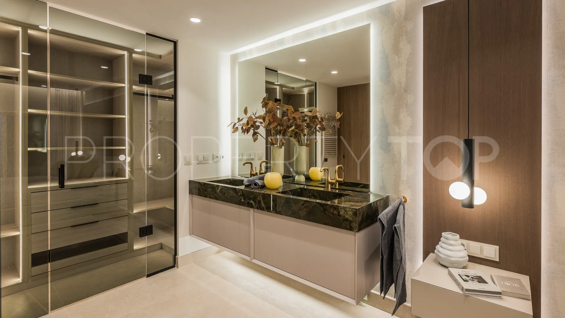 Se vende apartamento de 3 dormitorios en Bahía del Velerín