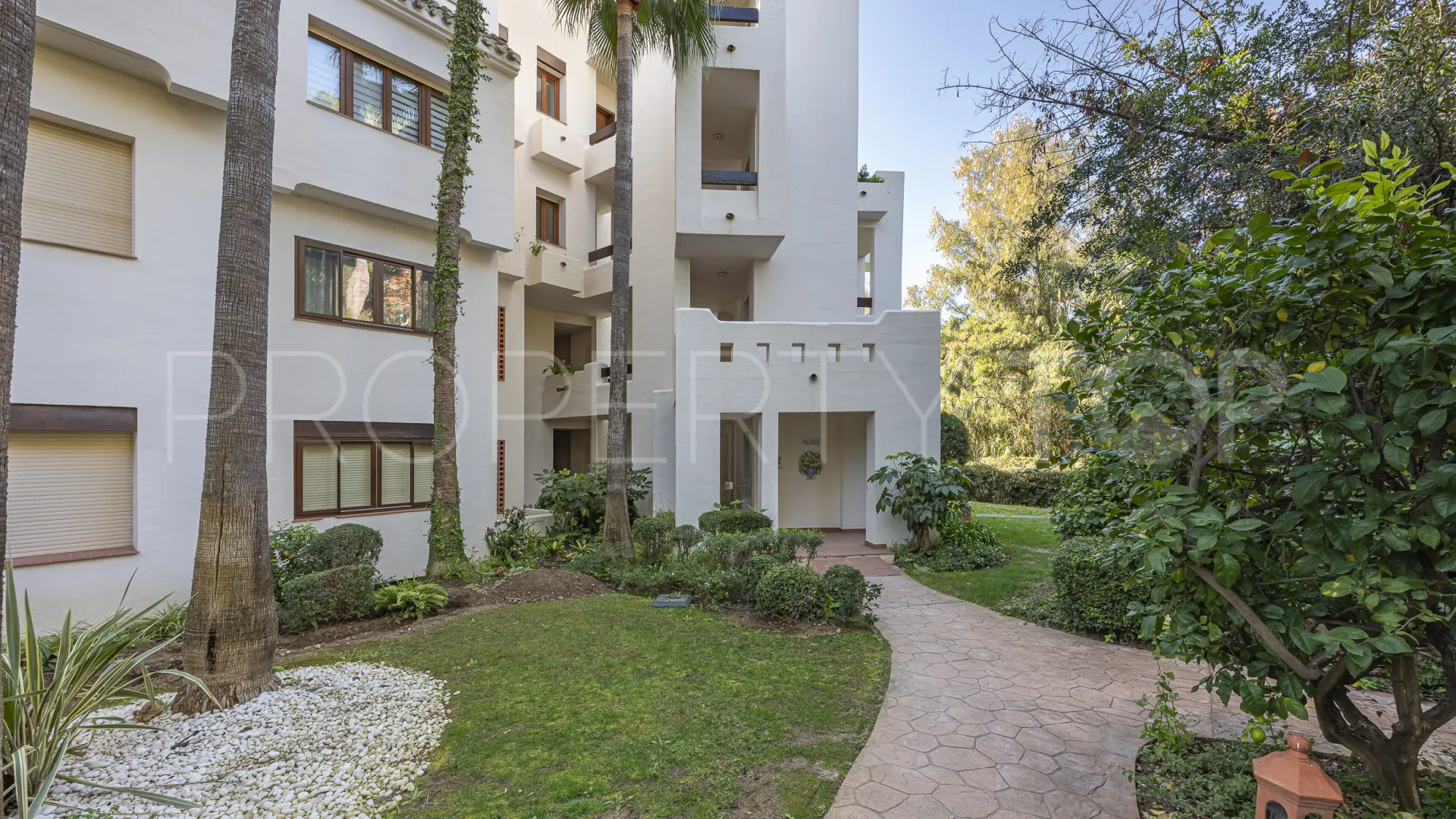 Se vende apartamento de 3 dormitorios en Bahía del Velerín