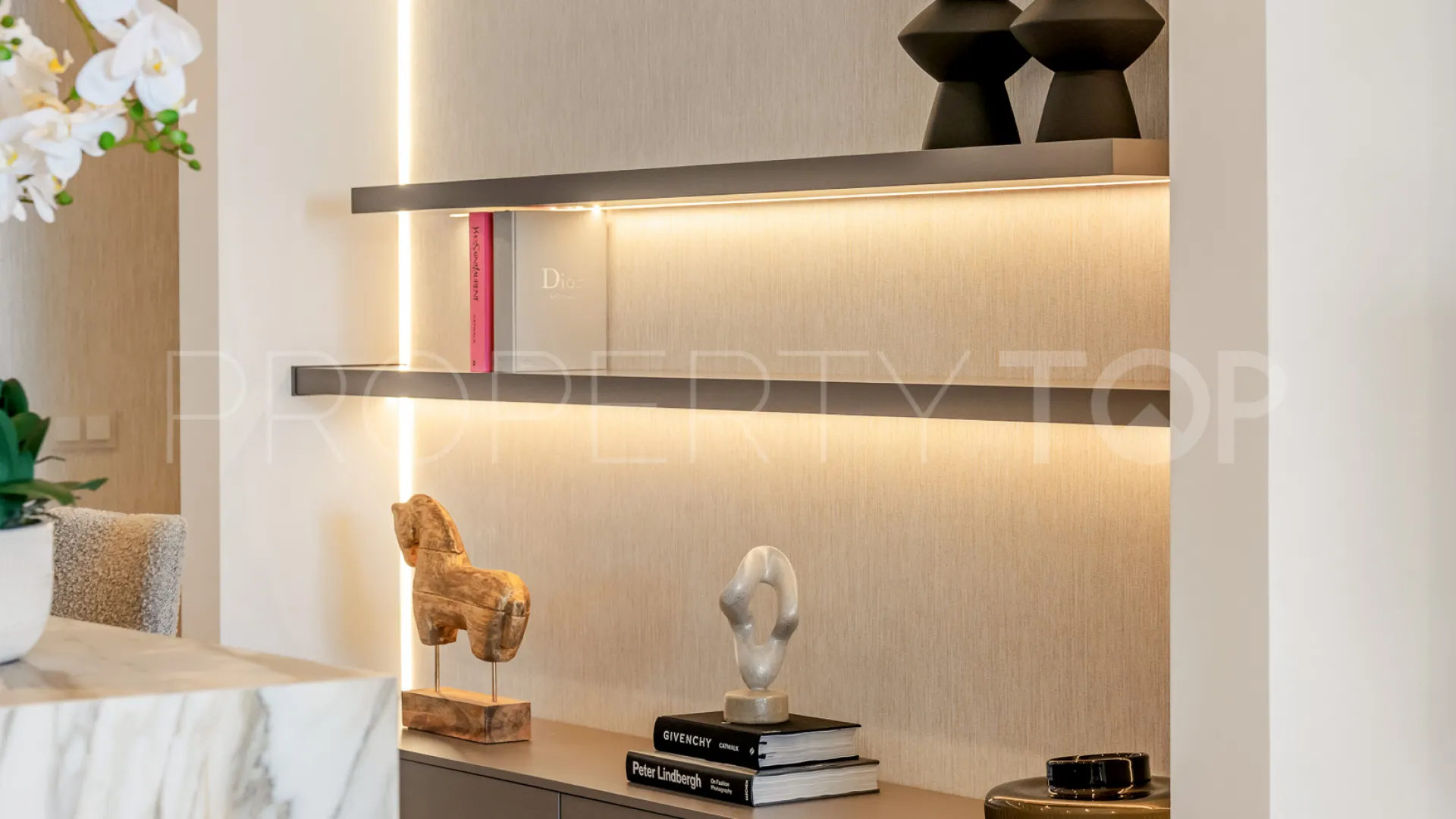 Se vende apartamento de 3 dormitorios en Bahía del Velerín