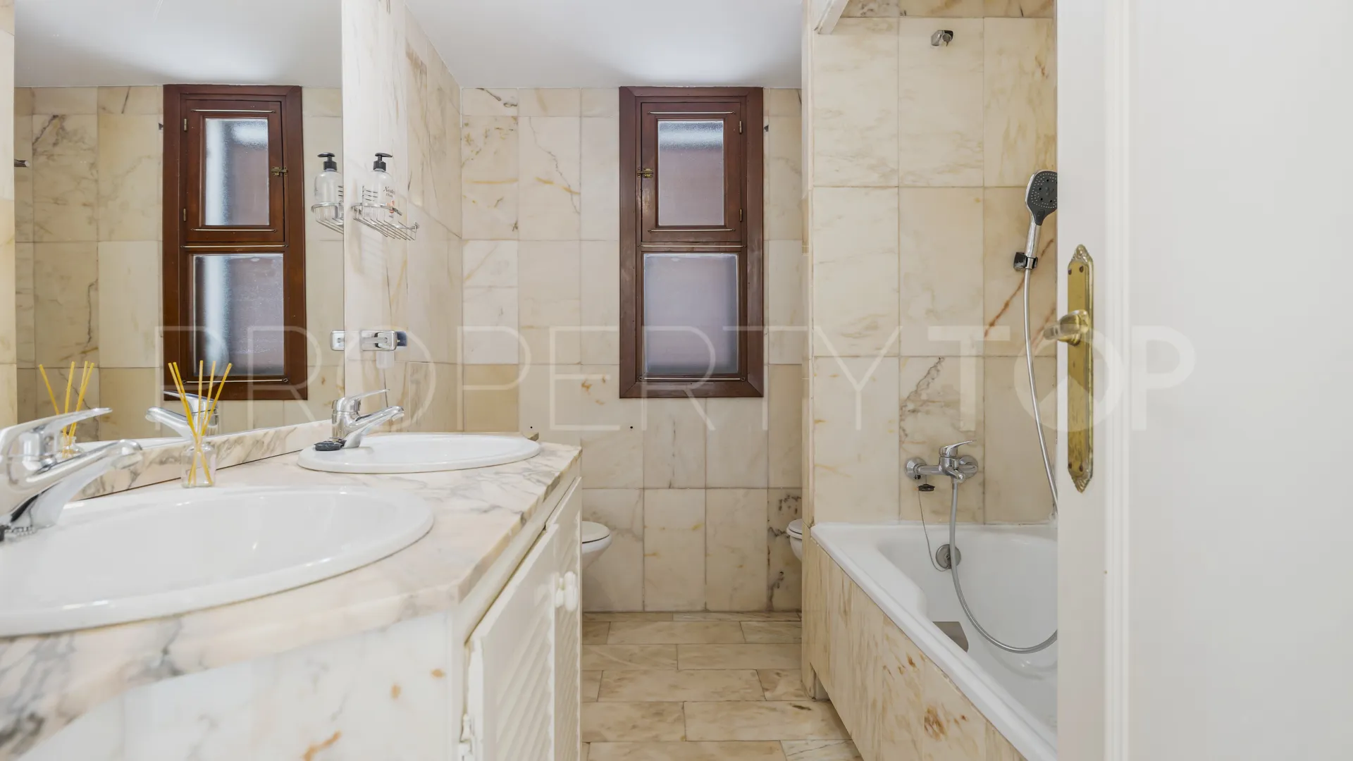 Bahia Azul, adosado con 2 dormitorios en venta