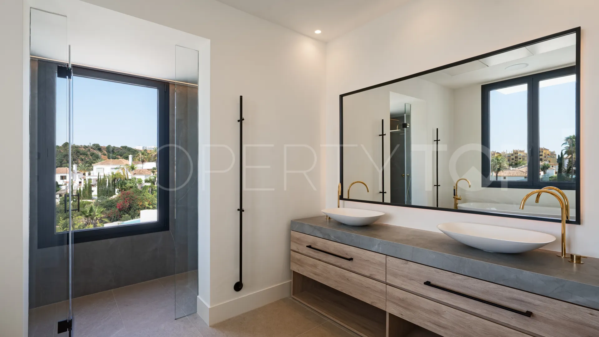 Villa for sale in La Resina Golf with 4 bedrooms