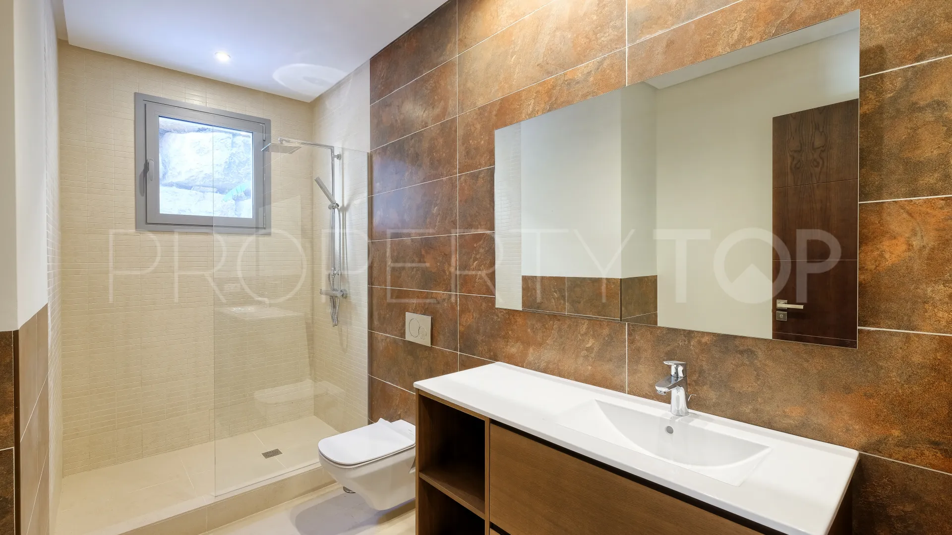 Villa for sale in Puerto del Capitan with 4 bedrooms