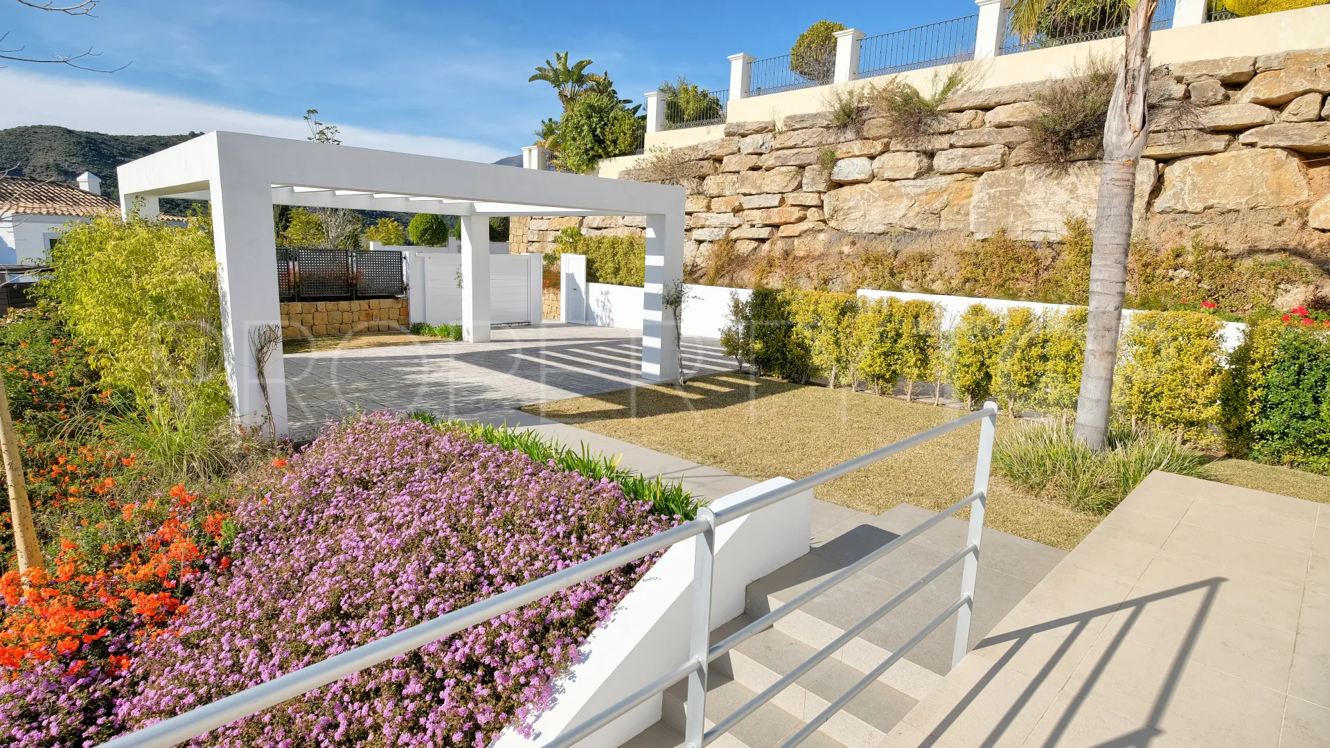 Villa for sale in Puerto del Capitan with 4 bedrooms
