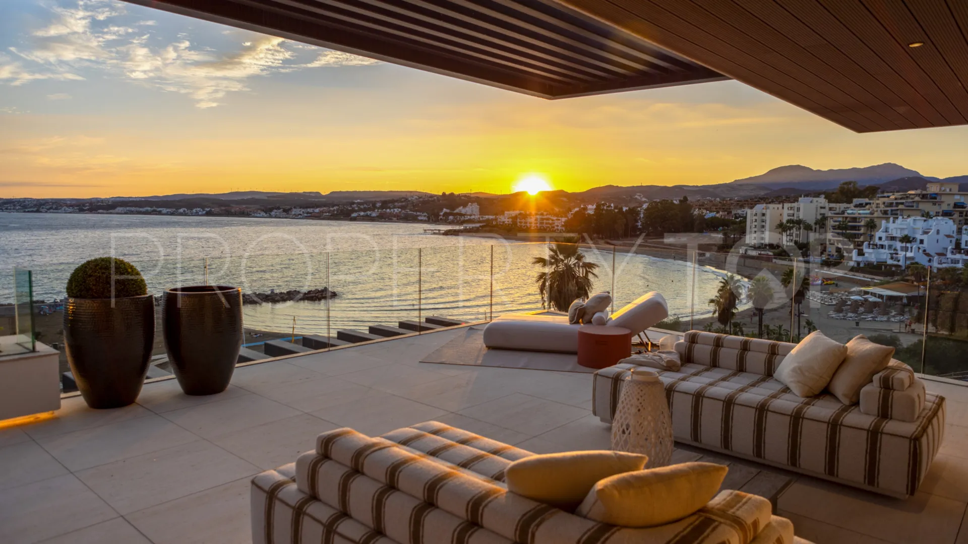 Comprar apartamento de 2 dormitorios en Playa del Cristo