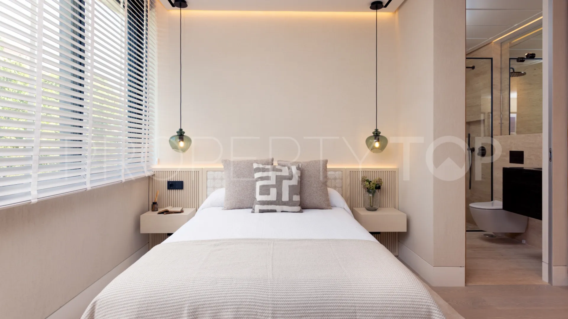 Comprar apartamento de 2 dormitorios en Playa del Cristo