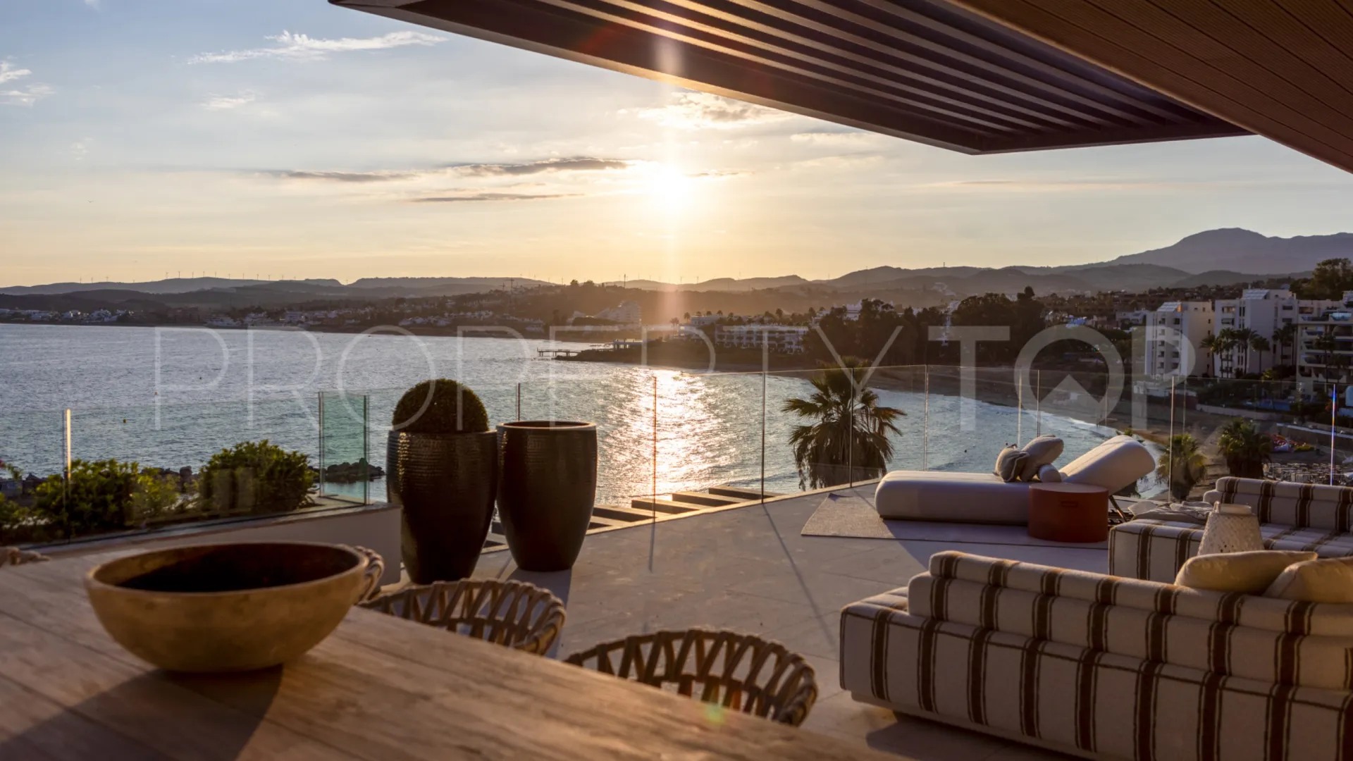 Comprar apartamento de 2 dormitorios en Playa del Cristo