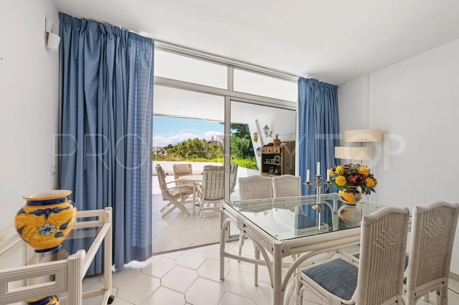 Apartment for sale in Miraflores with 2 bedrooms