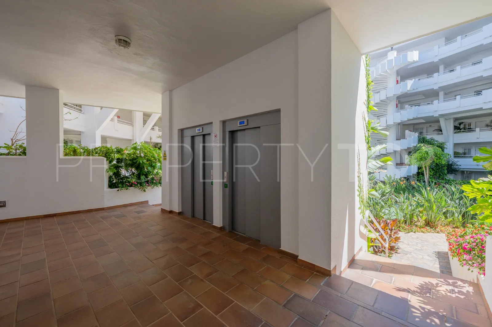 Apartment for sale in Miraflores with 2 bedrooms
