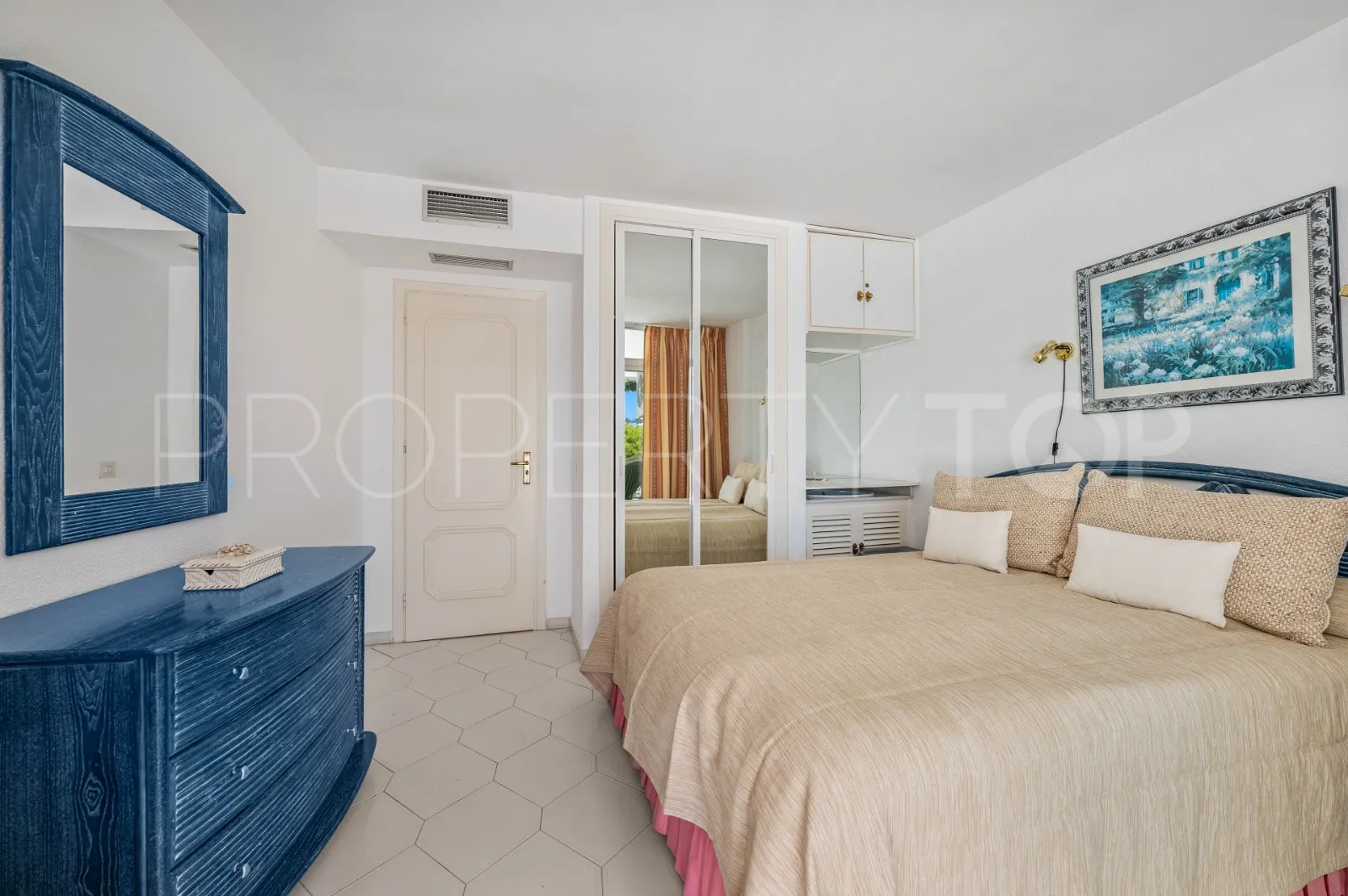 Apartment for sale in Miraflores with 2 bedrooms