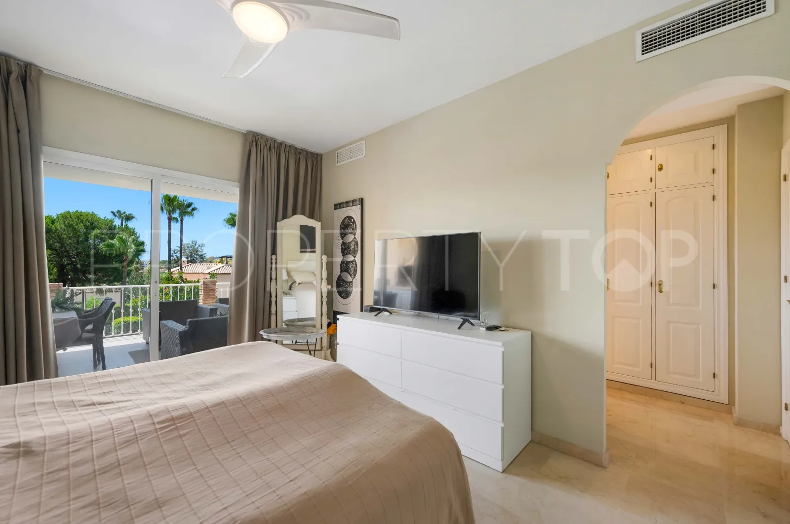3 bedrooms Pueblo de Las Brisas apartment for sale