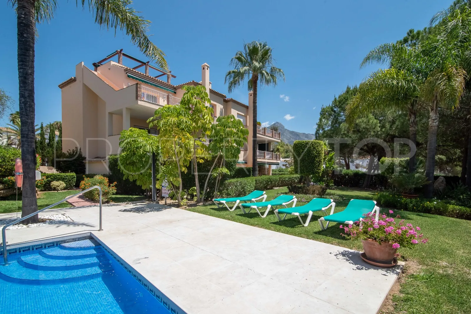 3 bedrooms Pueblo de Las Brisas apartment for sale