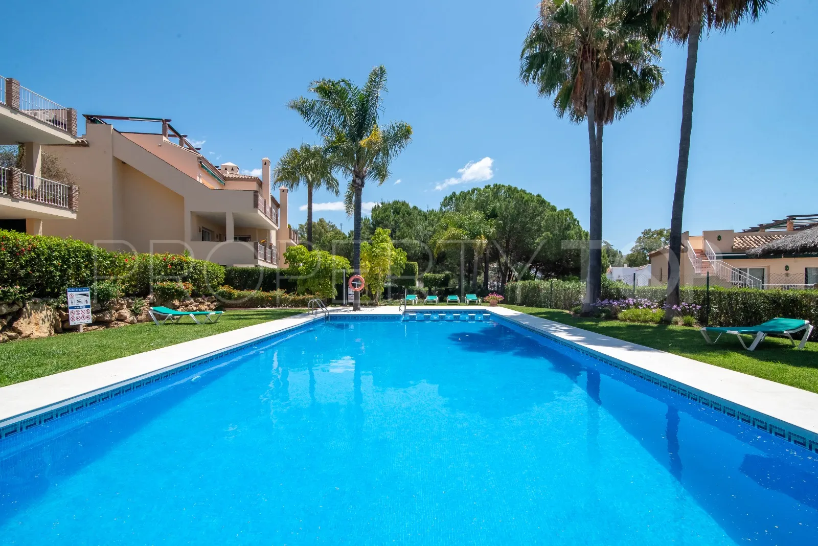 3 bedrooms Pueblo de Las Brisas apartment for sale