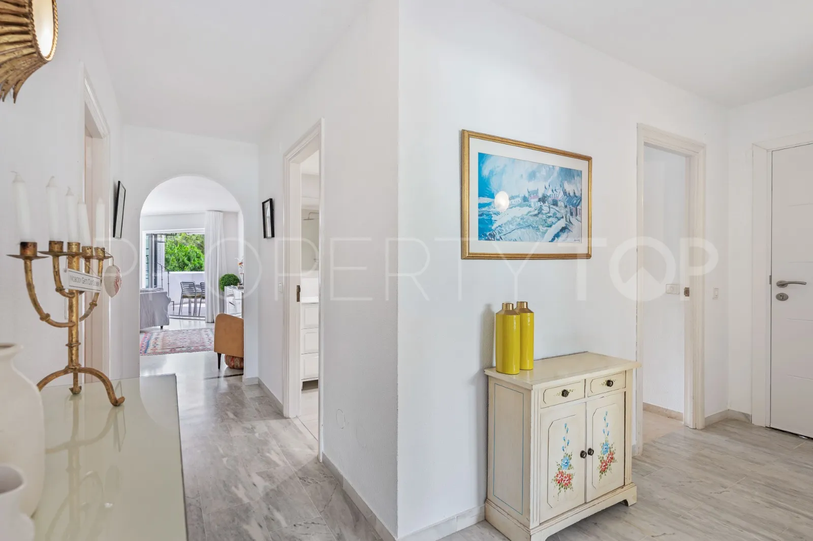 Duplex penthouse in Sitio de Calahonda for sale