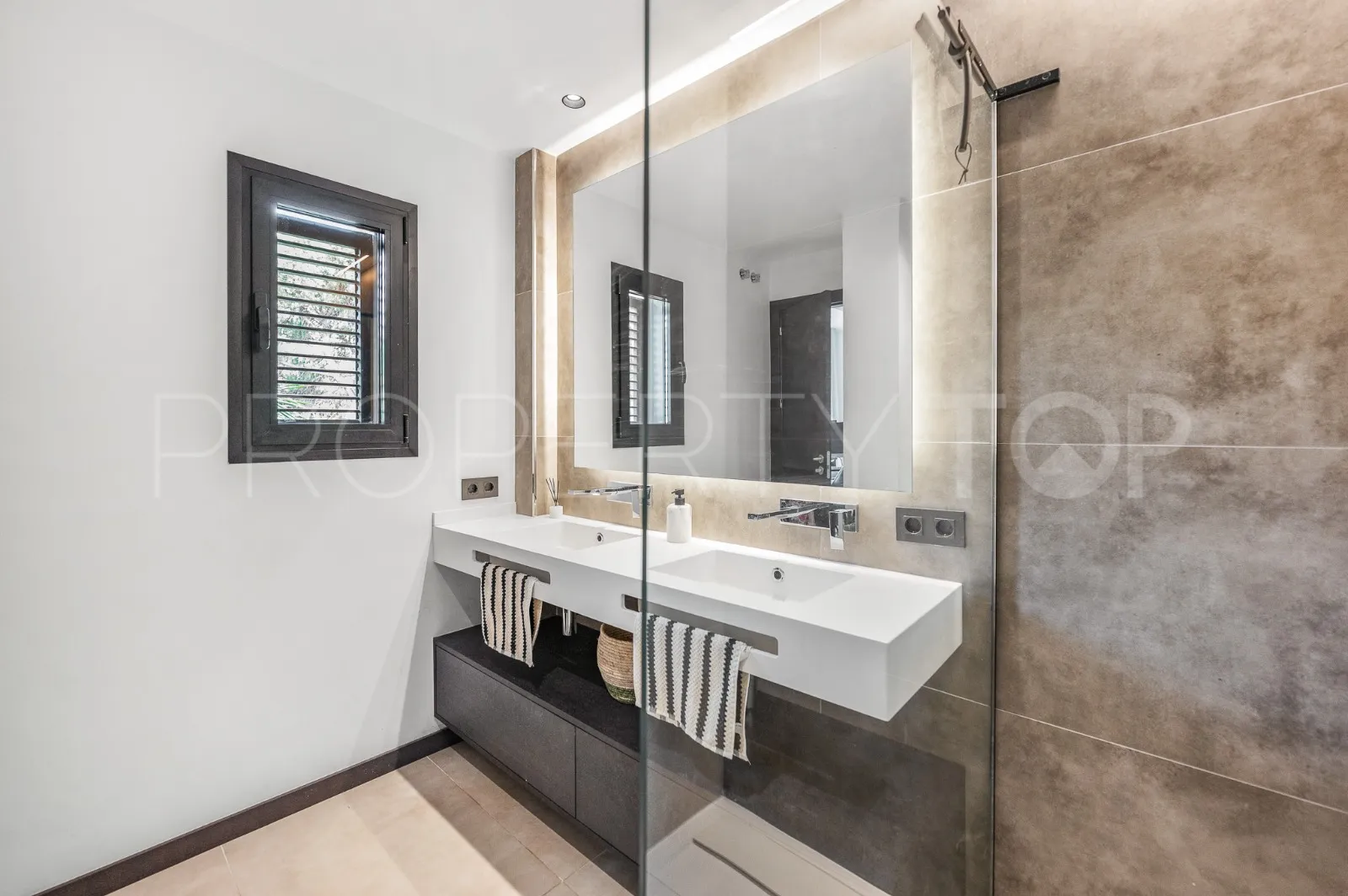 Jardines de las Golondrinas, apartamento de 3 dormitorios en venta