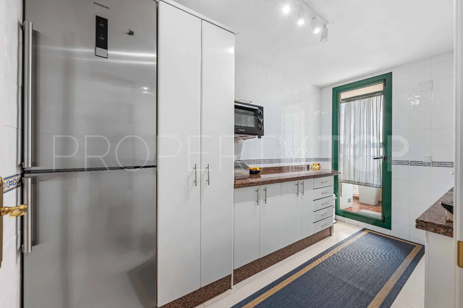 Buy apartment in El Manantial de Santa Maria Golf