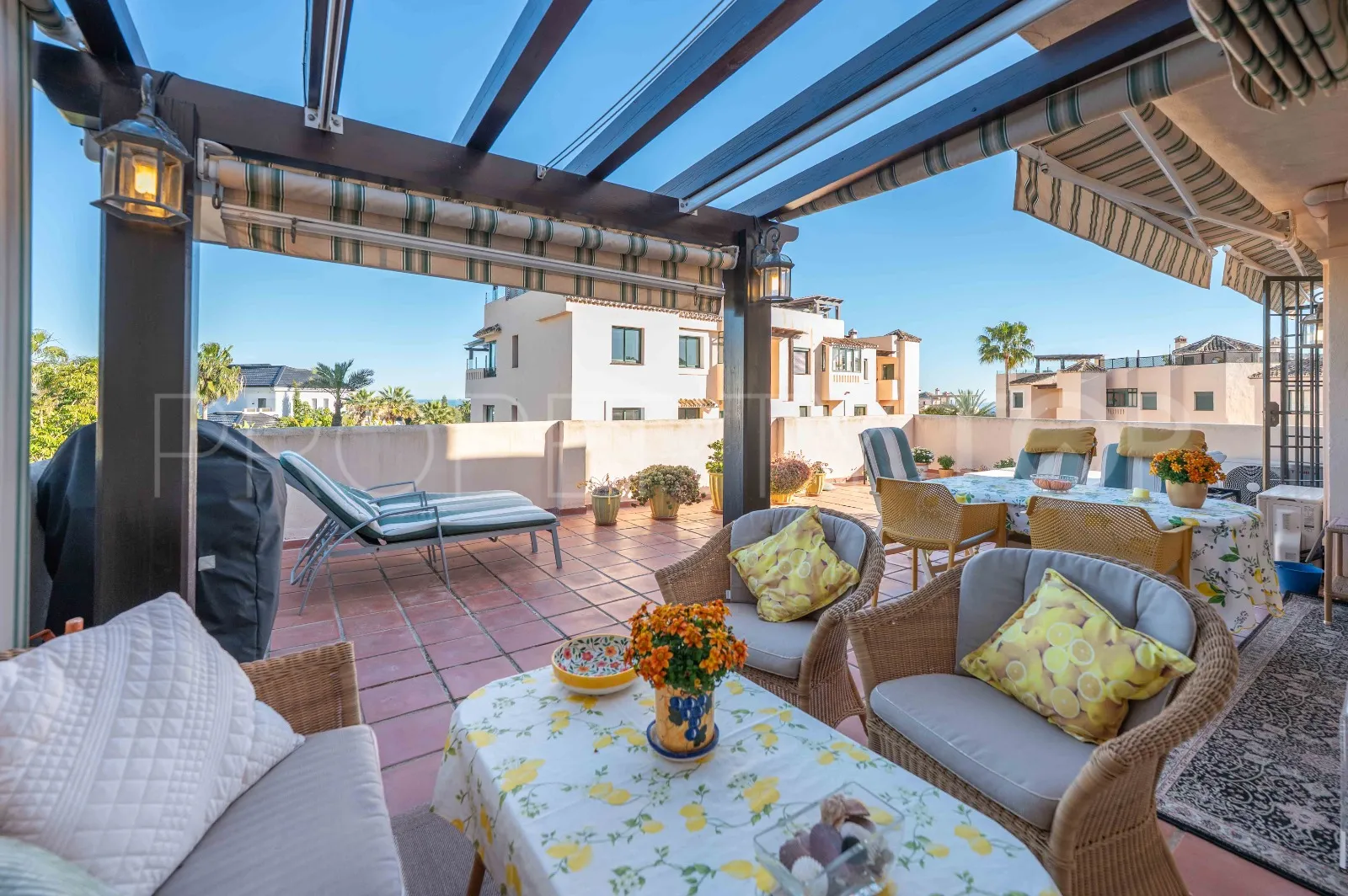 Buy apartment in El Manantial de Santa Maria Golf
