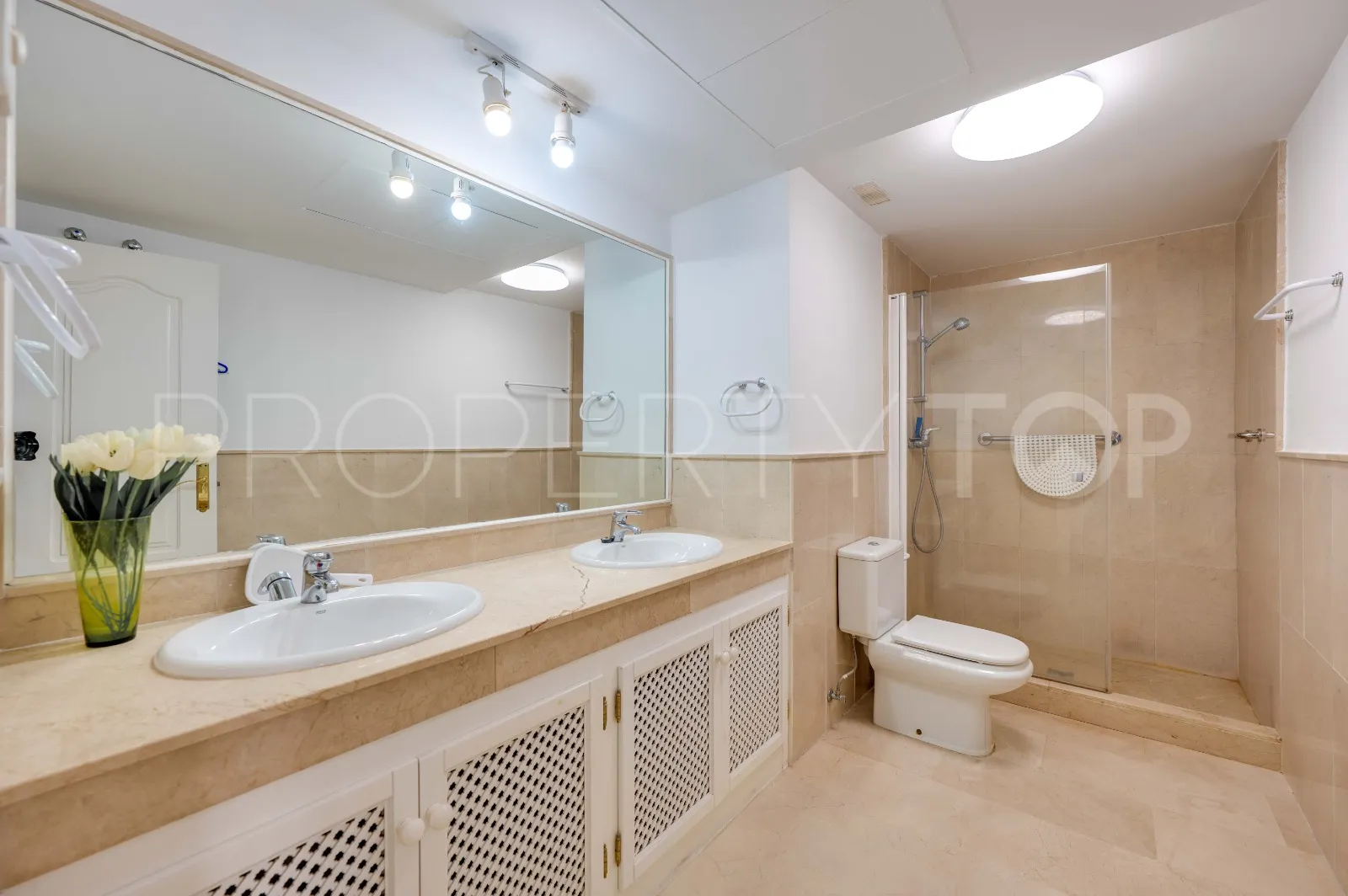 Buy apartment in El Manantial de Santa Maria Golf