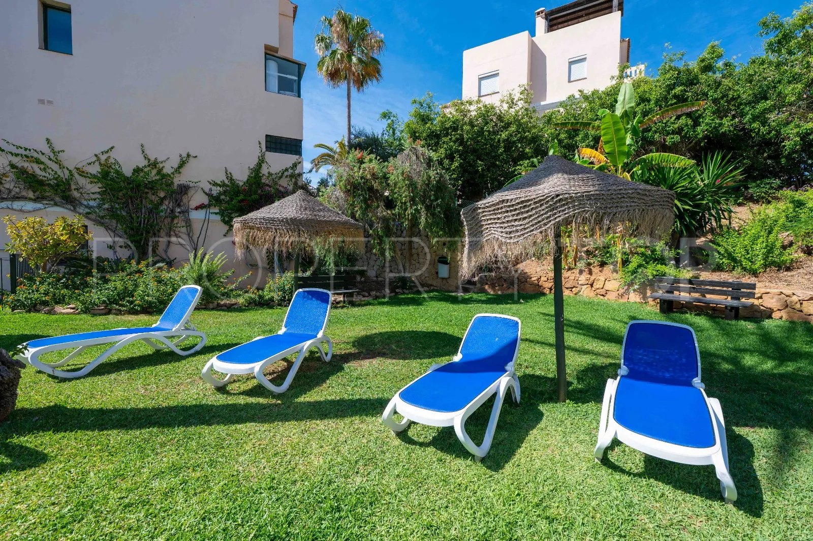 Buy apartment in El Manantial de Santa Maria Golf