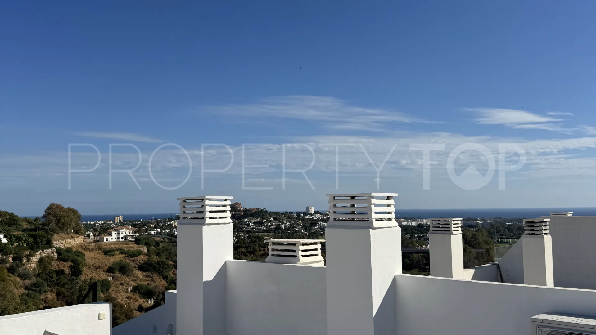 Buy penthouse in La Quinta with 3 bedrooms
