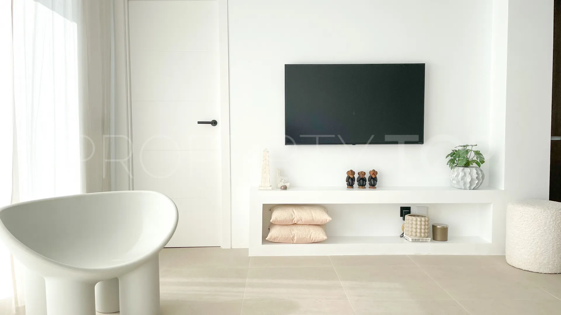 Buy penthouse in La Quinta with 3 bedrooms