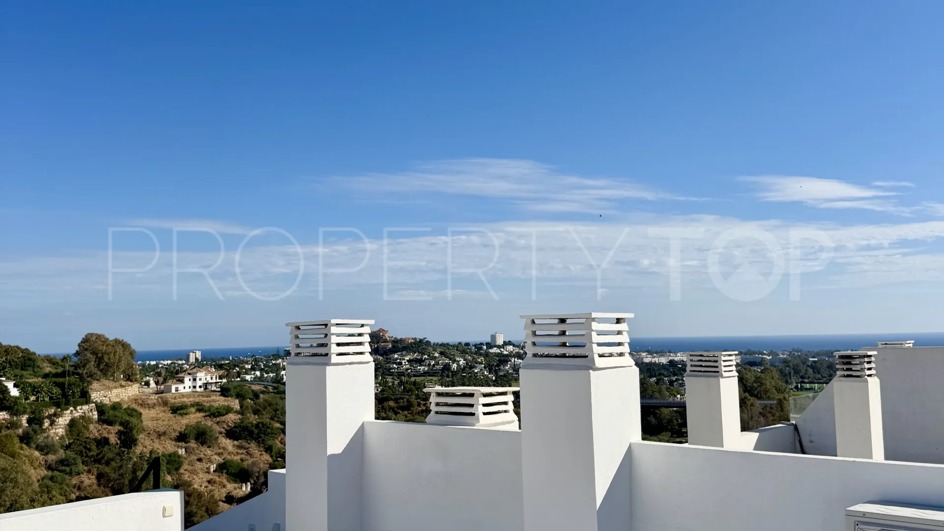 Buy penthouse in La Quinta with 3 bedrooms