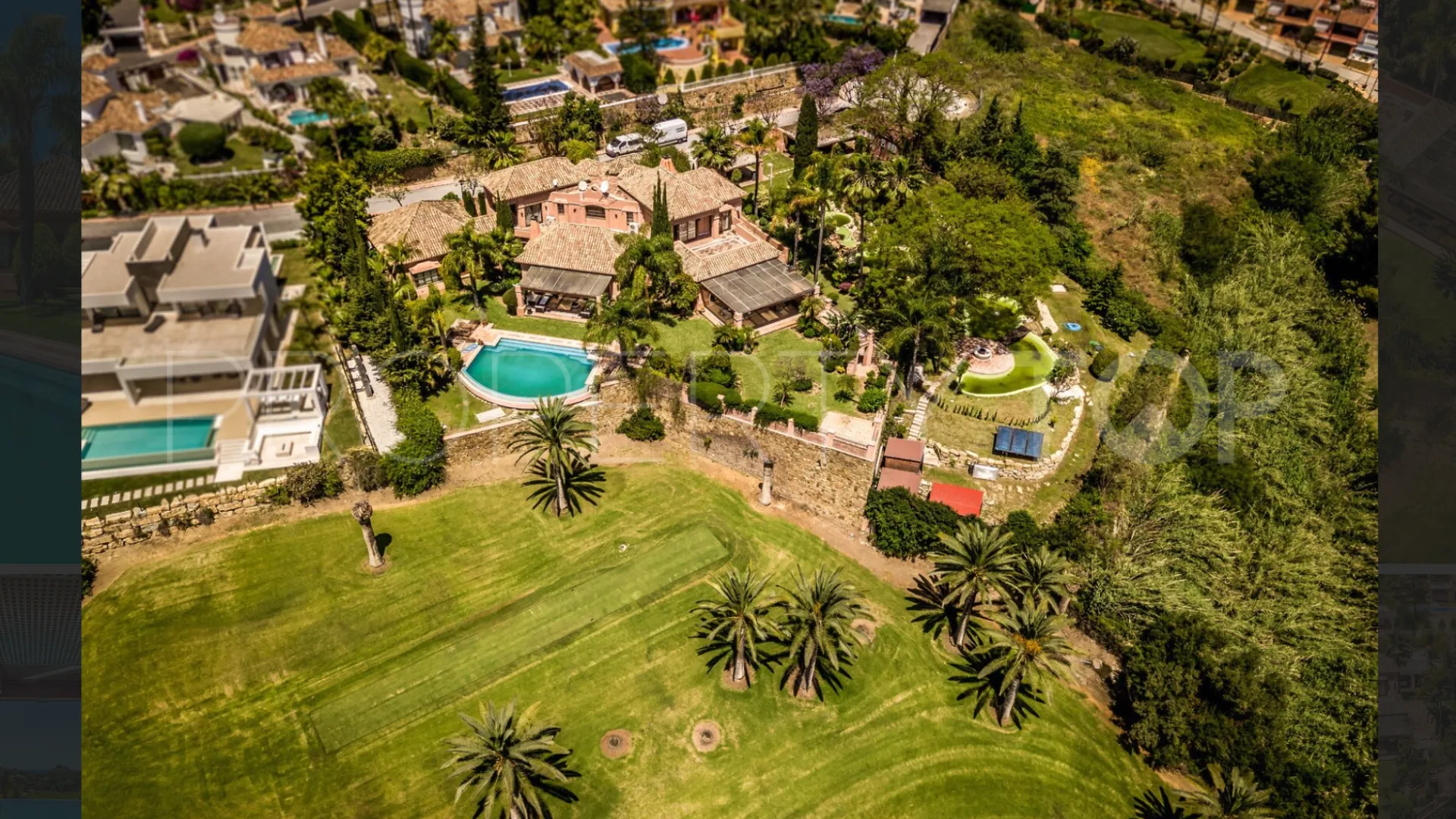 Nueva Andalucia, villa de 7 dormitorios a la venta