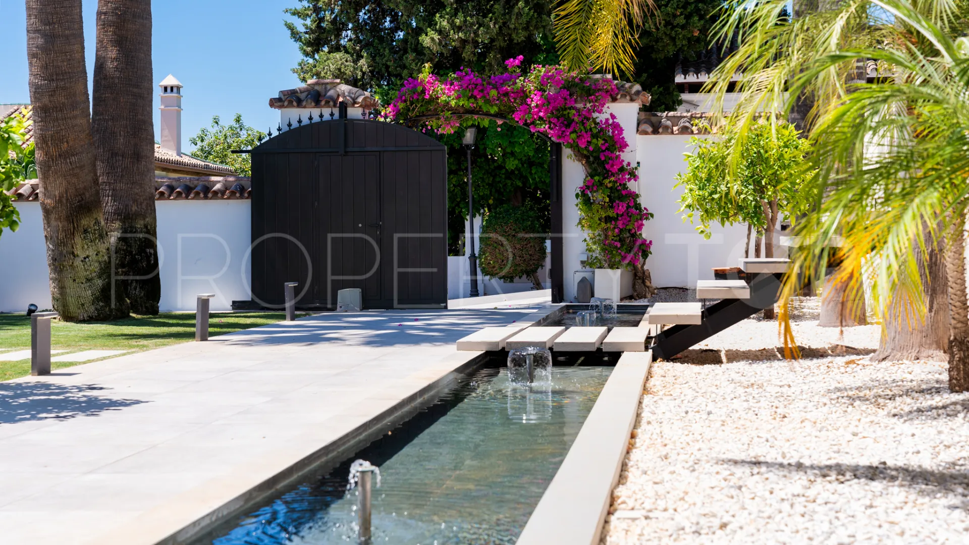 Villa en venta en Los Naranjos Golf