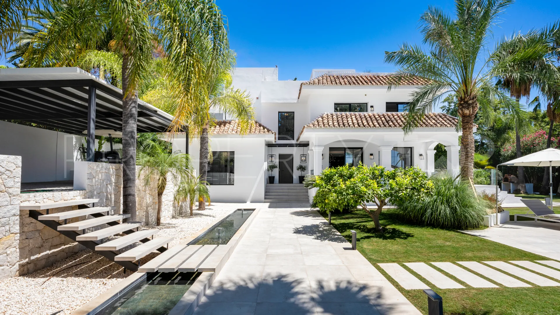 Villa en venta en Los Naranjos Golf