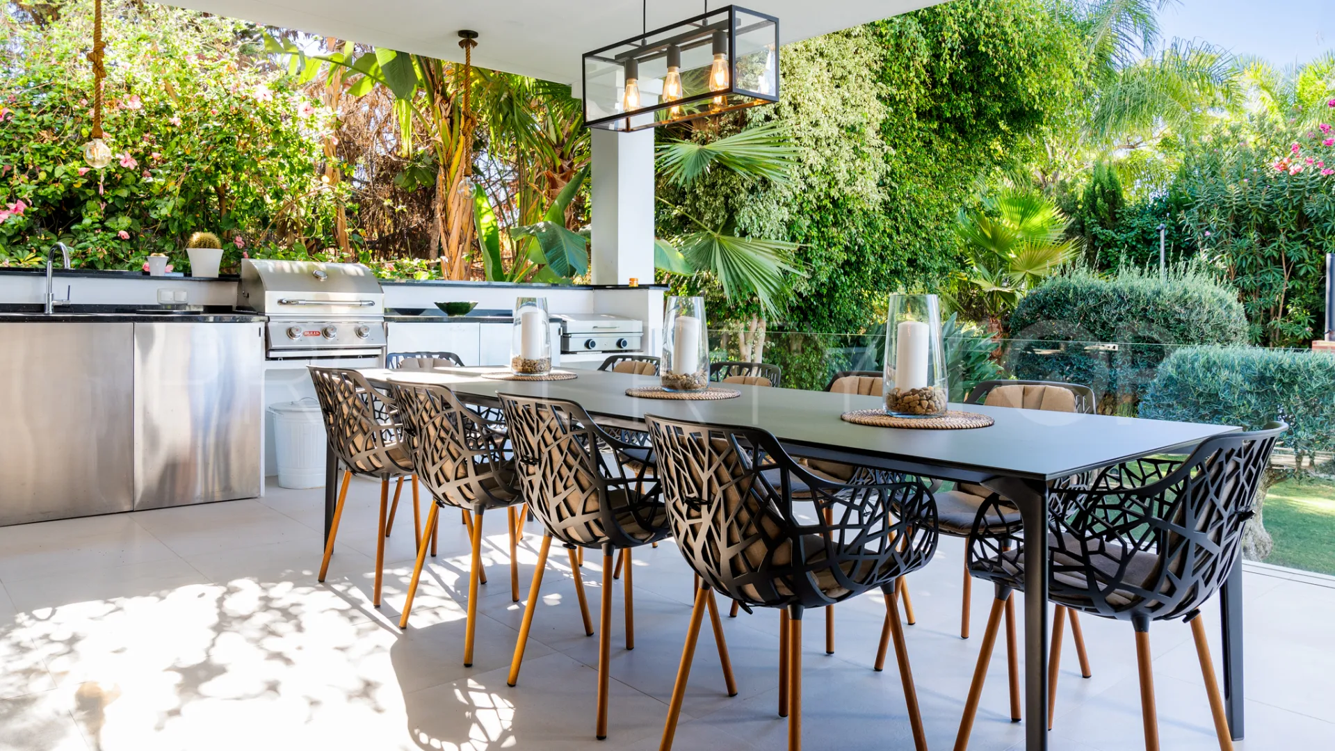 Villa en venta en Los Naranjos Golf