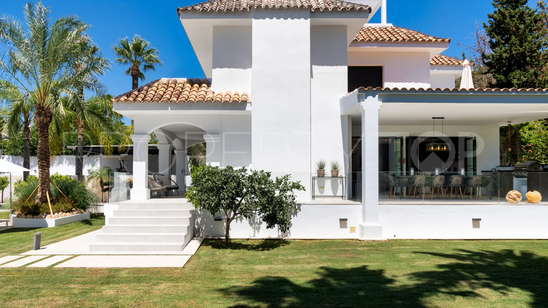 Villa en venta en Los Naranjos Golf