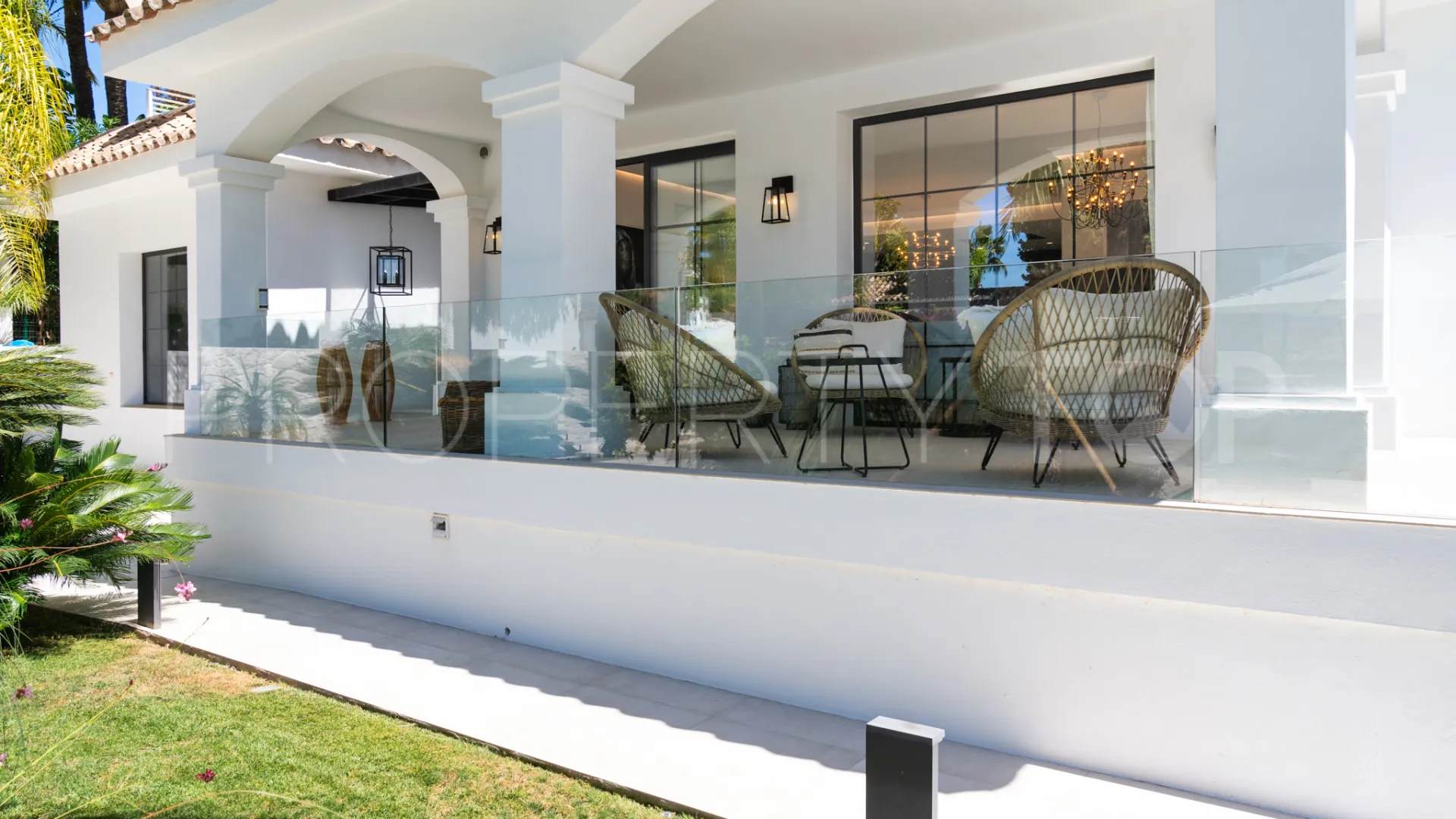 Villa en venta en Los Naranjos Golf