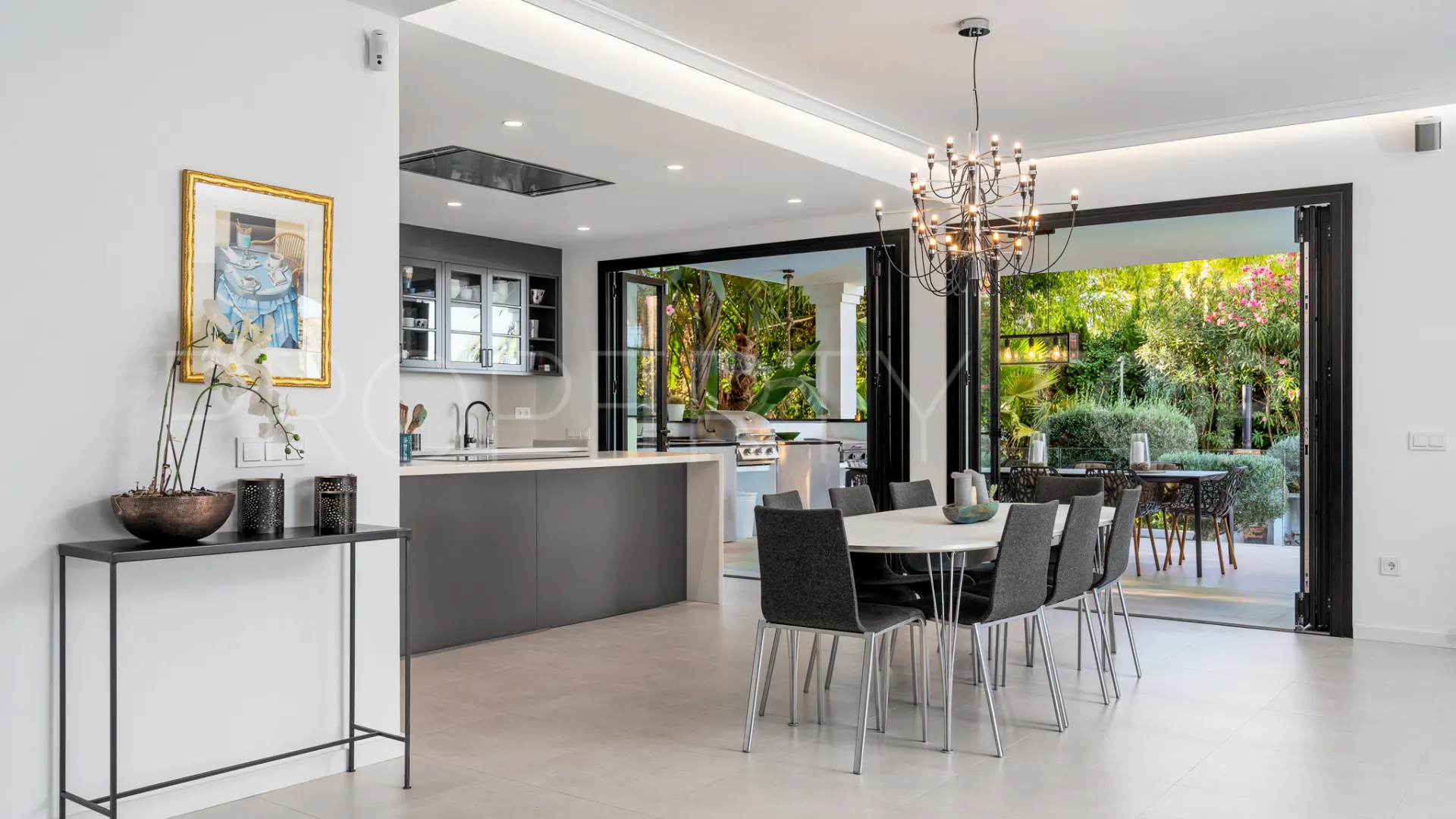 Villa en venta en Los Naranjos Golf
