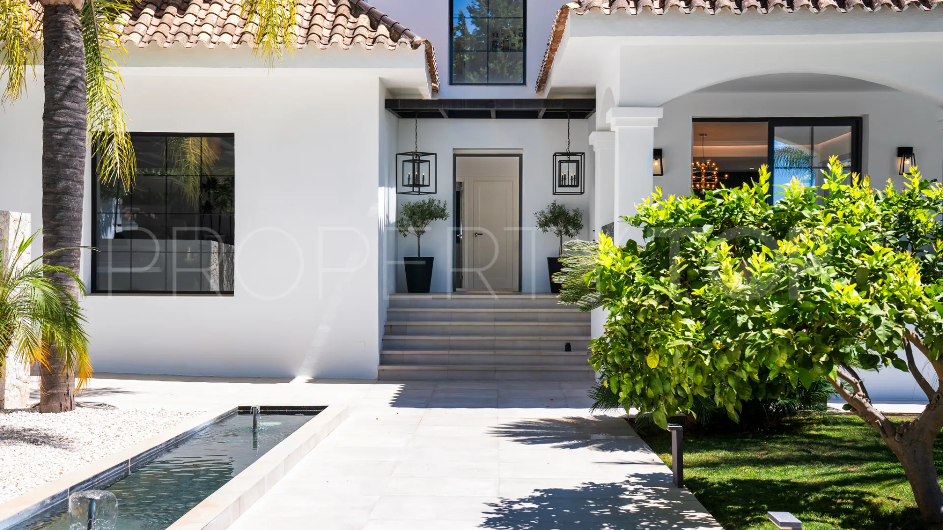 Villa en venta en Los Naranjos Golf