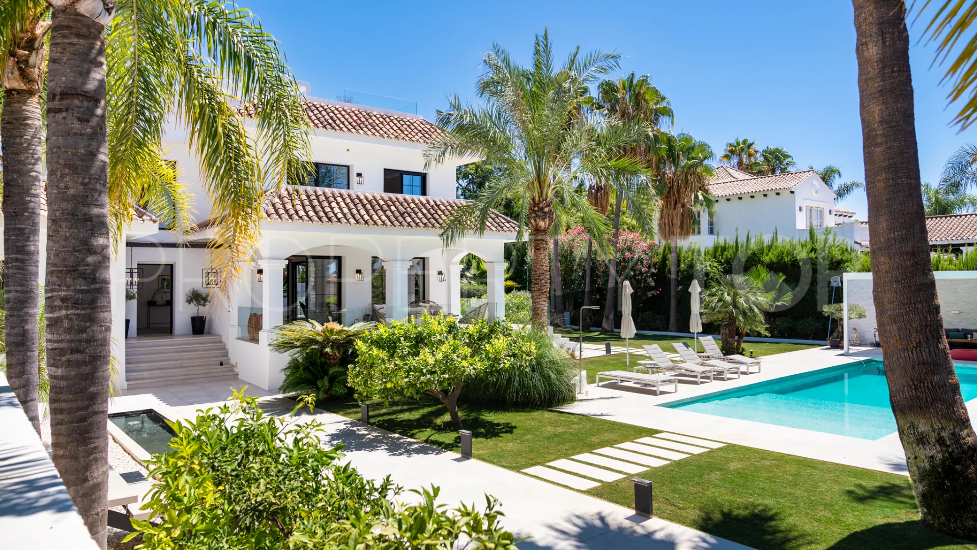 Villa en venta en Los Naranjos Golf