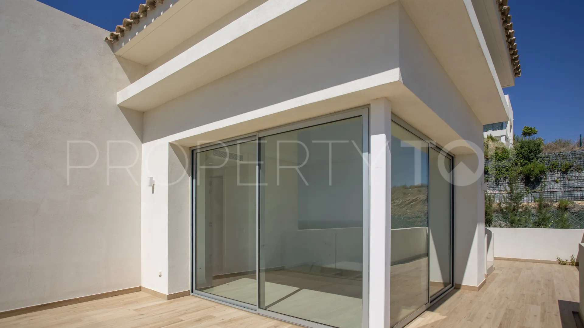 Penthouse for sale in Marbella Club Hills with 3 bedrooms