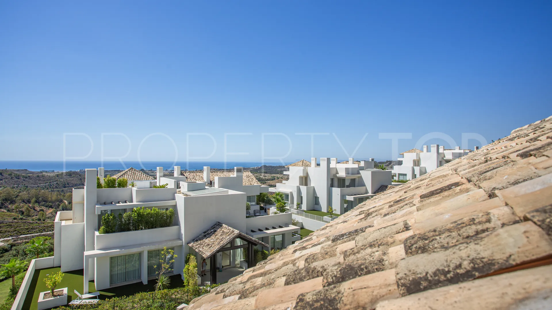 Penthouse for sale in Marbella Club Hills with 3 bedrooms