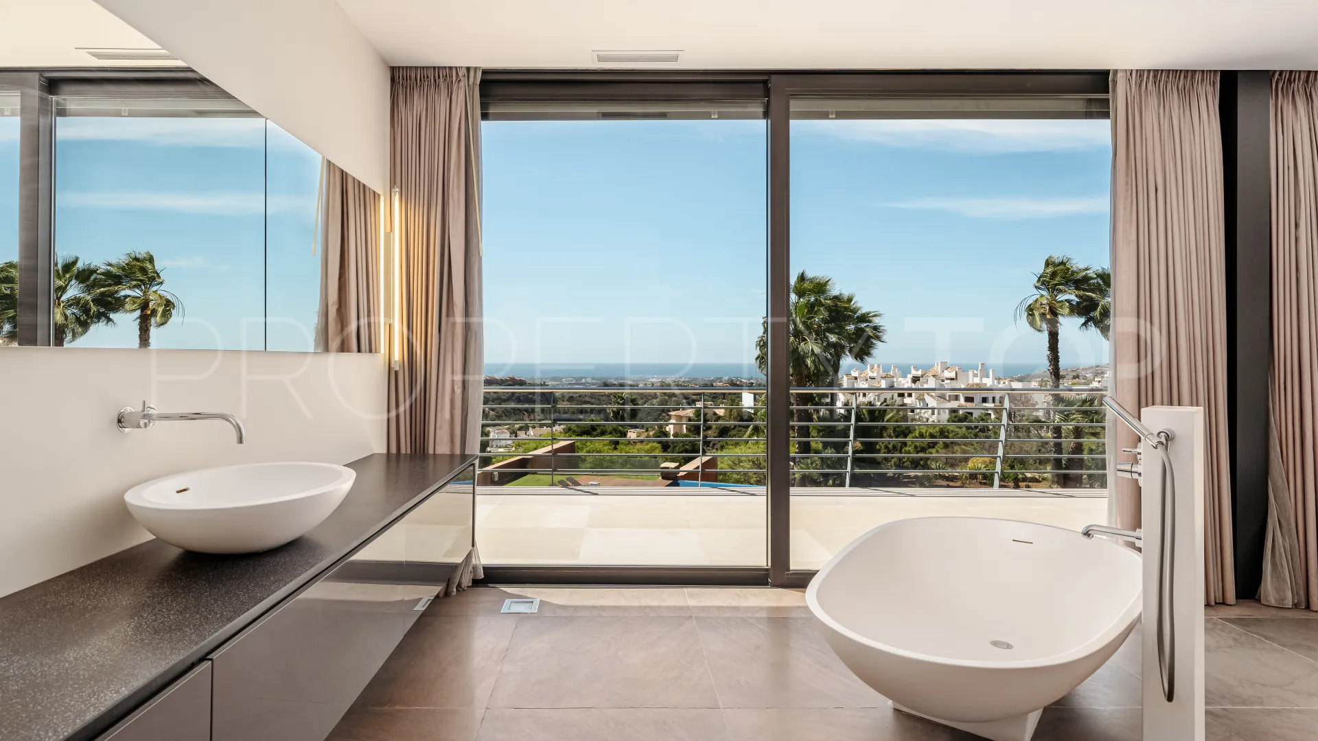 Comprar villa en La Reserva de Alcuzcuz con 8 dormitorios