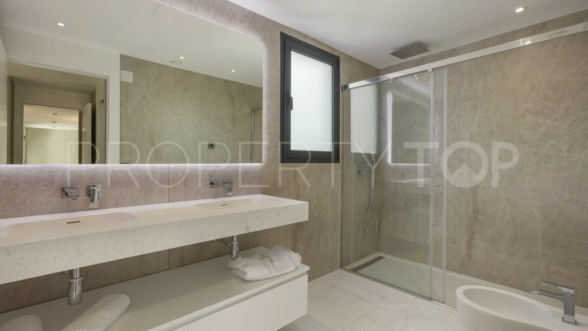House for sale in Marbella - Puerto Banus