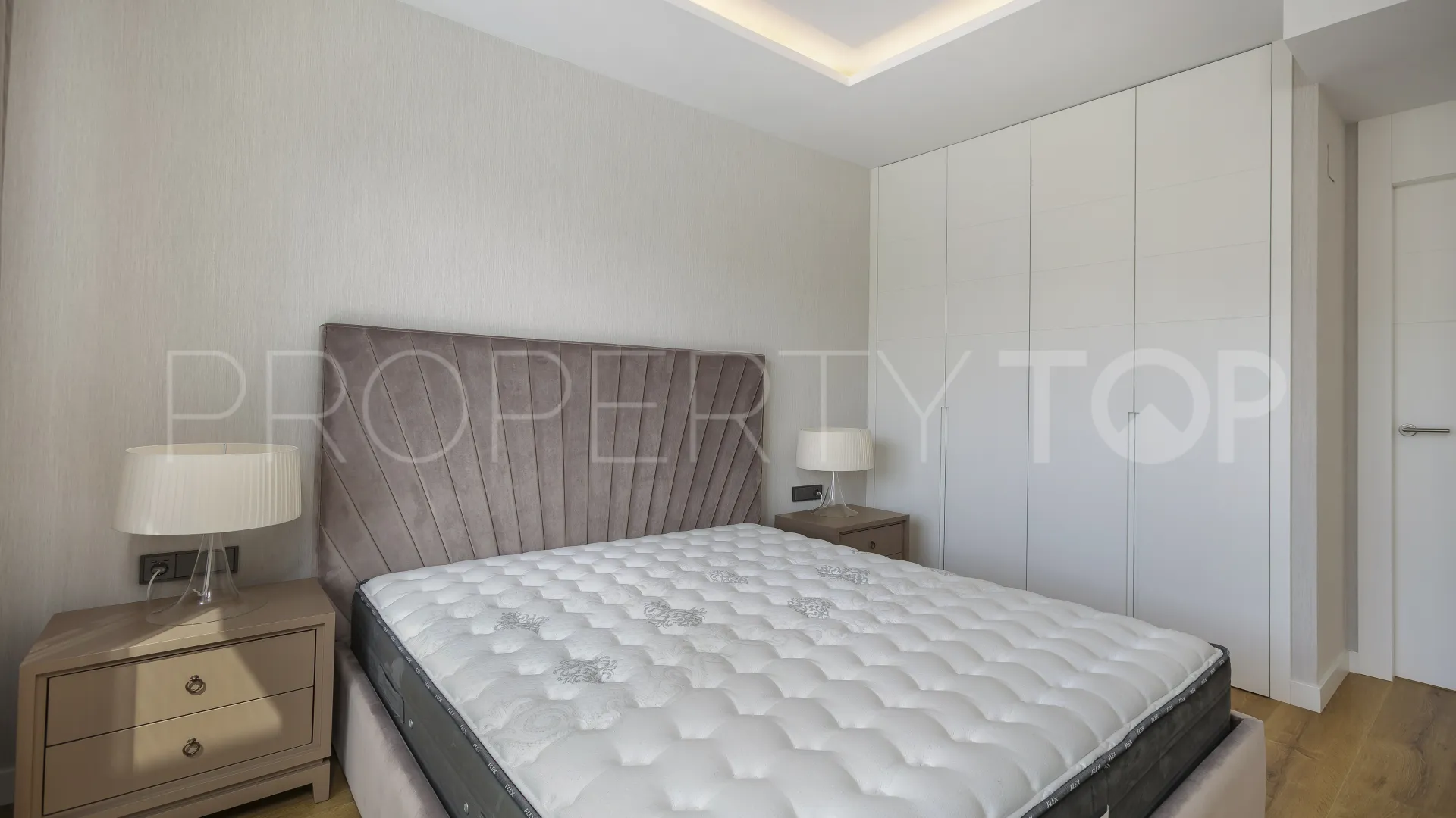 House for sale in Marbella - Puerto Banus