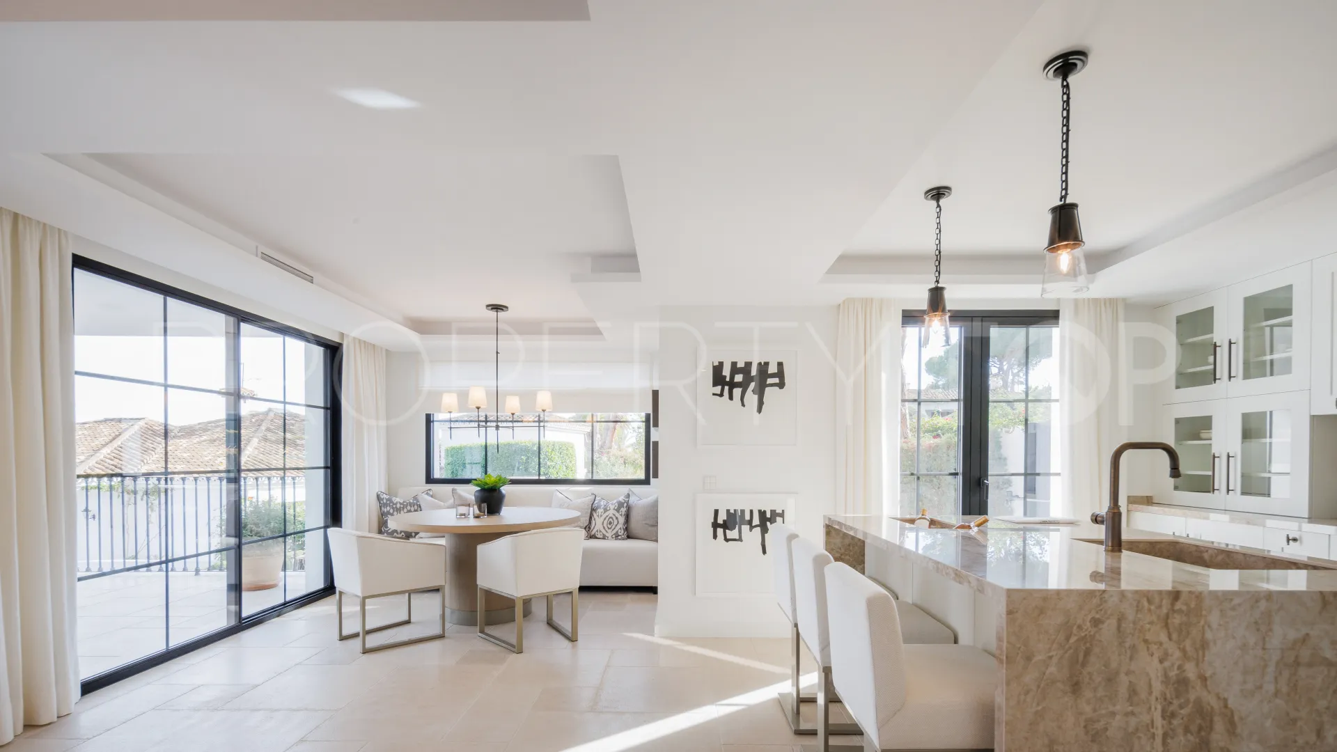 Las Brisas, villa de 5 dormitorios en venta