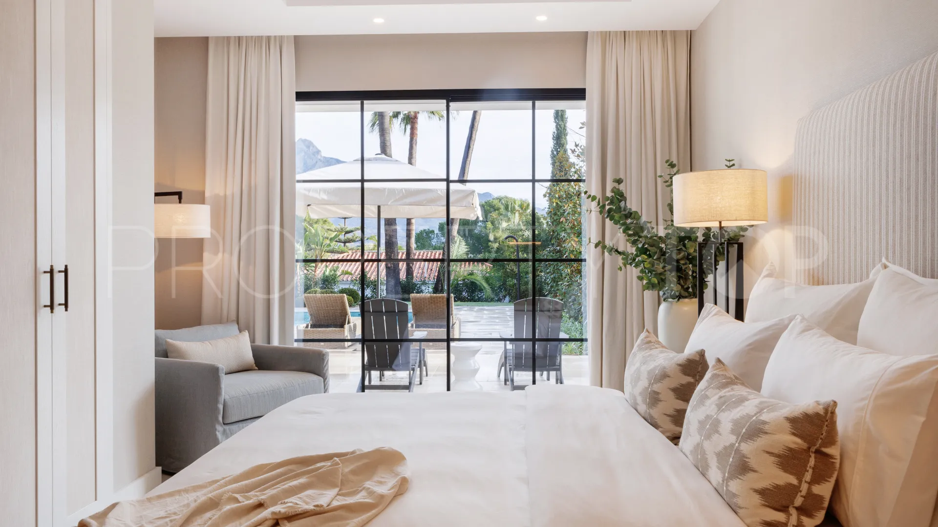 Las Brisas, villa de 5 dormitorios en venta
